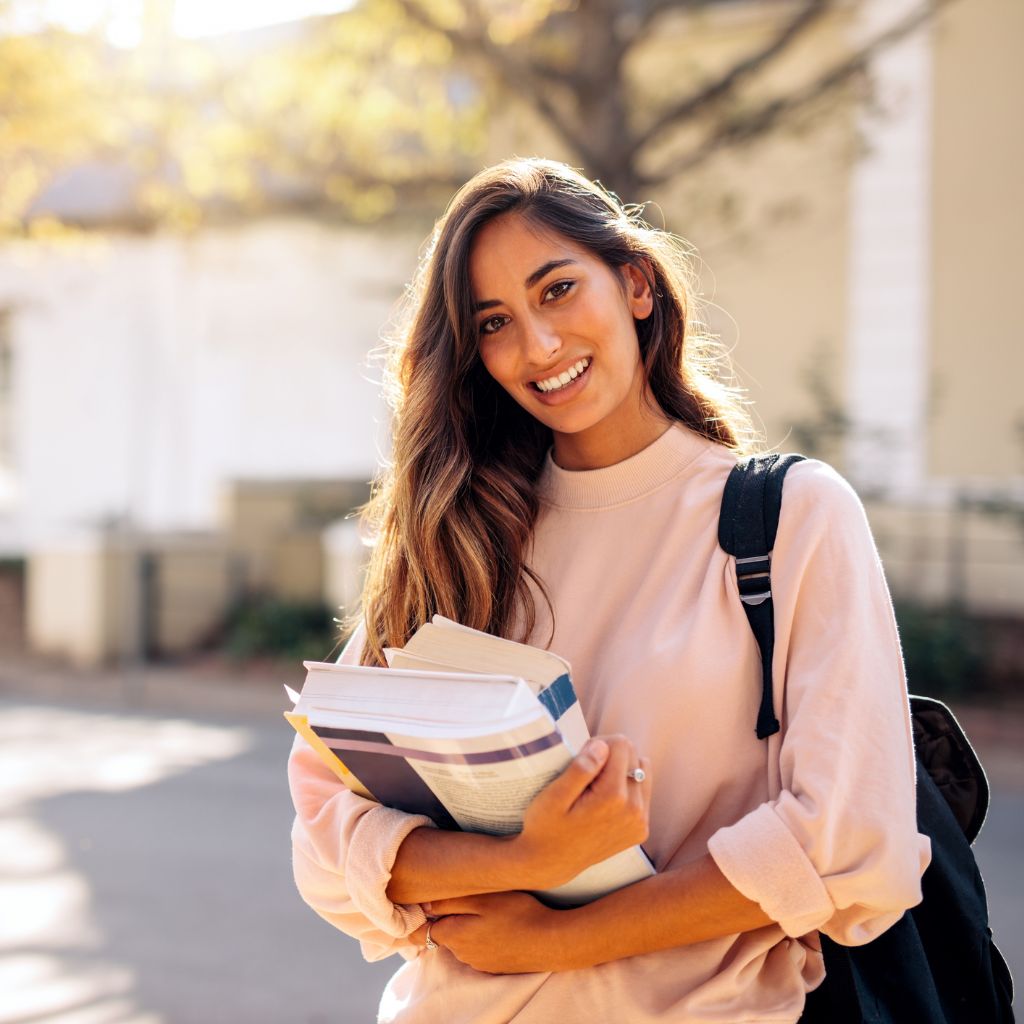 Как поступить в вуз в Польше: пошагово и по документам