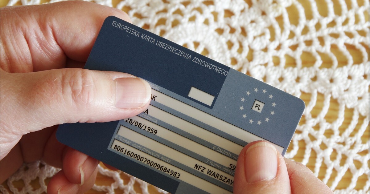 Путешествие по Европе с EKUZ: гид по получению бесплатной медицинской карты
